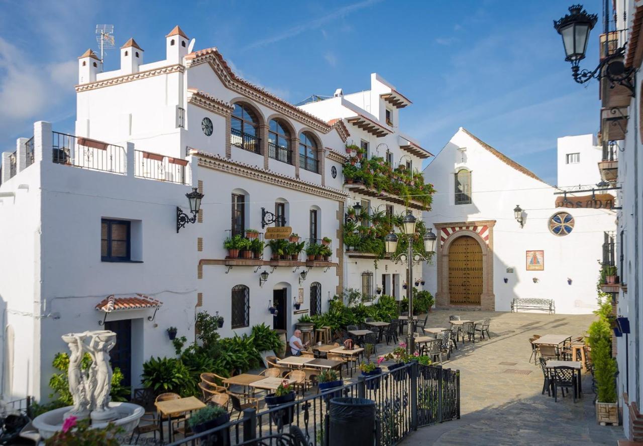 Posada La Plaza Canillas de Albaida Exterior foto