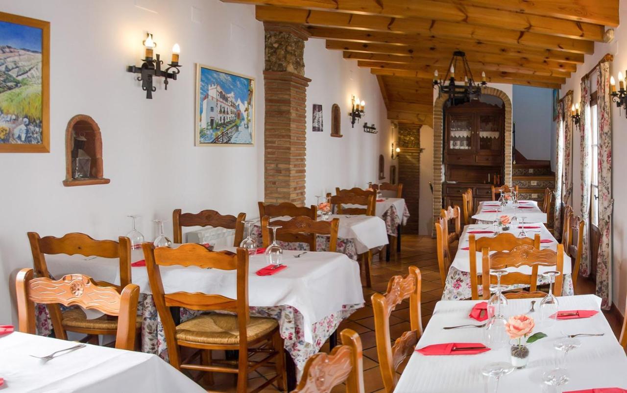 Posada La Plaza Canillas de Albaida Exterior foto