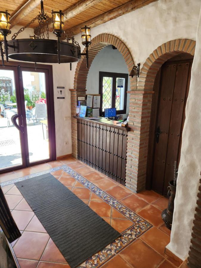Posada La Plaza Canillas de Albaida Exterior foto